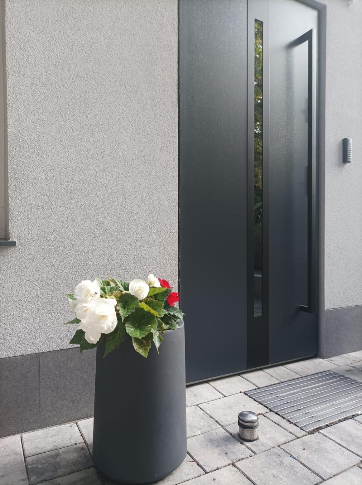Sileo Apart No.85 ウストカ エクステリア 写真